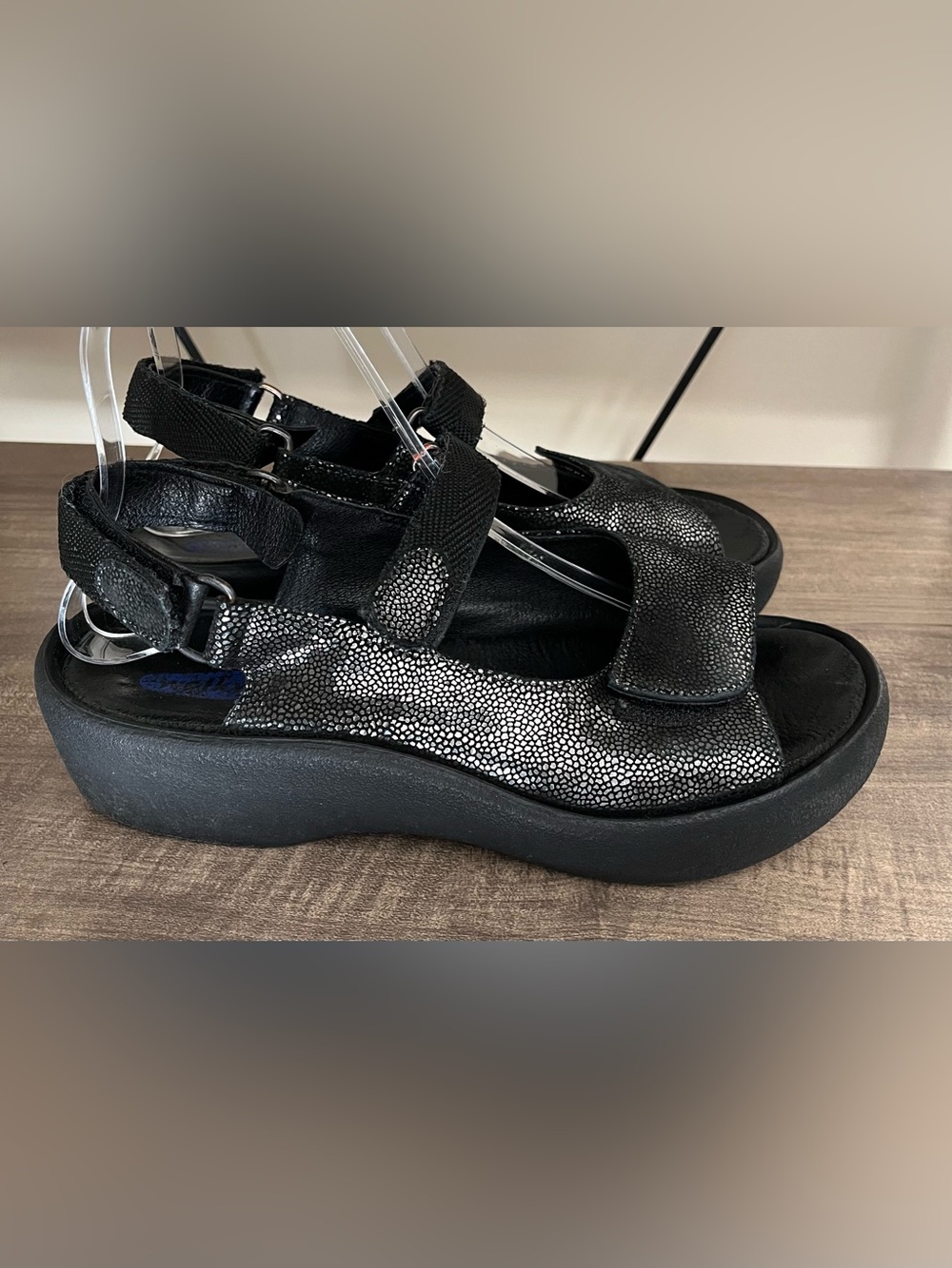 Wolky Women’s Size 8 Jewel Black Shimmer Leather Sandals